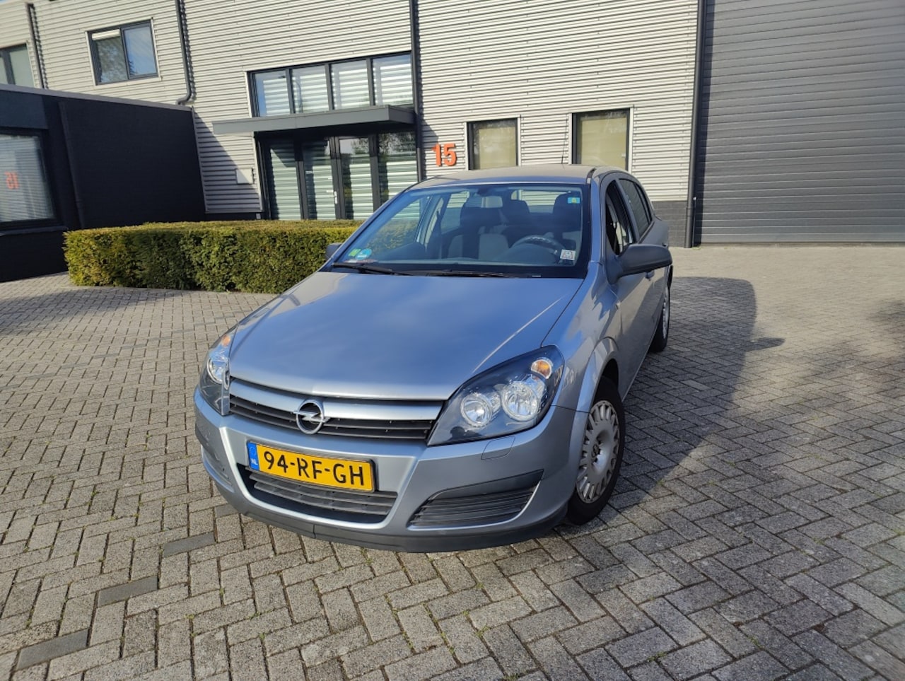 Opel Astra - 1.4 Essentia bj 2005 airco - AutoWereld.nl