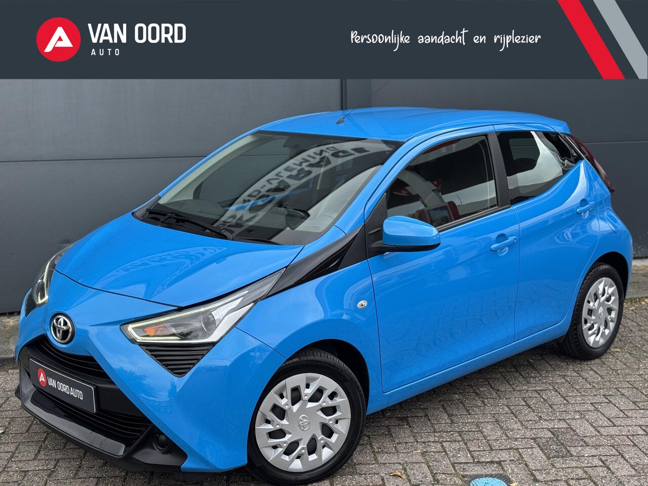 Toyota Aygo - 1.0 VVT-i x-play / Geen Import / 100 % Onderhoud - AutoWereld.nl