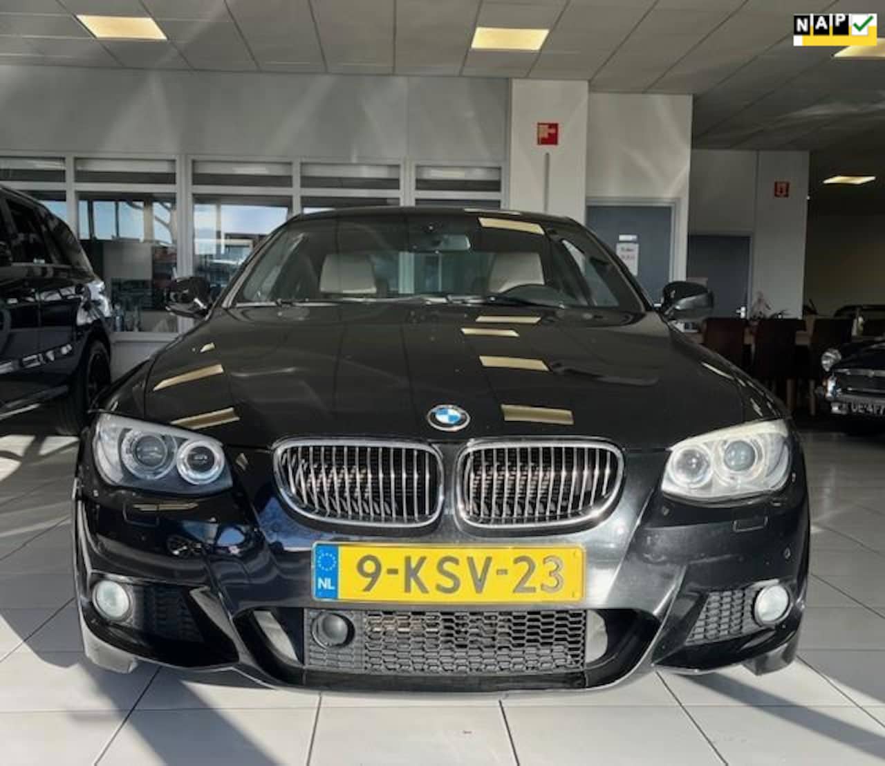 BMW 3-serie Coupé - 325i Business Line Sport/M Pakket/NL auto/Navigatie/Automaat/Stoelverwarming/Cruise contro - AutoWereld.nl