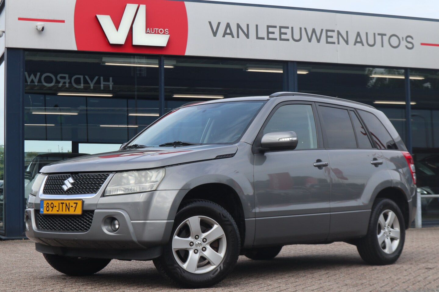Suzuki Grand Vitara - 2.0-16V Exclusive | Nieuw Binnen | Trekhaak | Airco | Lichtmetaal - AutoWereld.nl