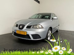 Seat Ibiza - 1.4-16V Trendstyle. Cruise 2e Pinksterdag open van 10:00 tot 14:00