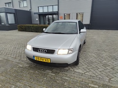 Audi A3 - 1.6 Attraction