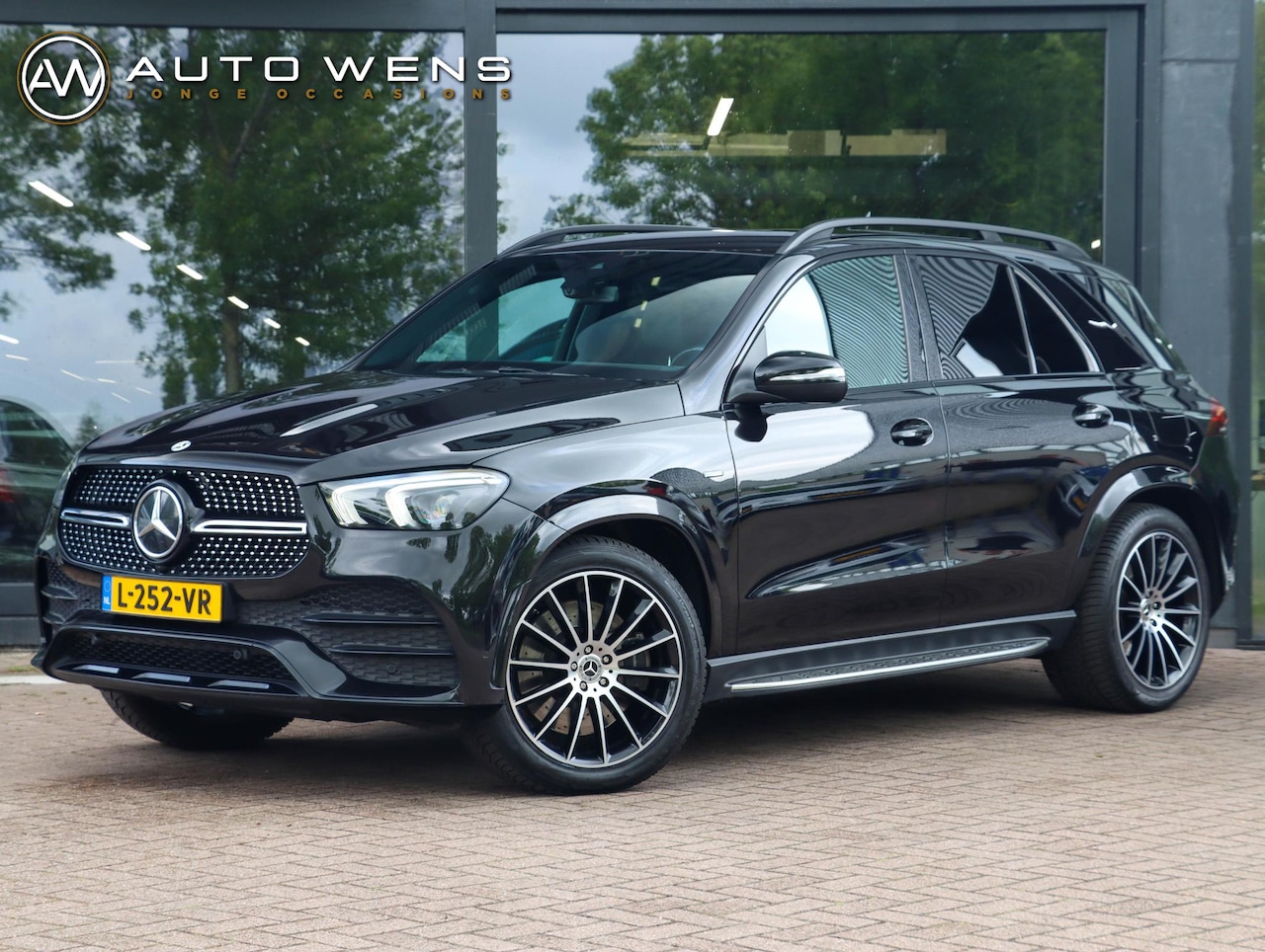Mercedes-Benz GLE-Klasse - 350de 4MATIC AMG Line | Treeplanken | Camera - AutoWereld.nl