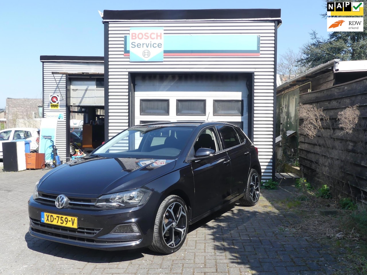 Volkswagen Polo - 1.0 TSI 95PK DSG/Automaat / ECC / Navigatie / Apple CarPlay / Digitial Dashboard / Stoelve - AutoWereld.nl