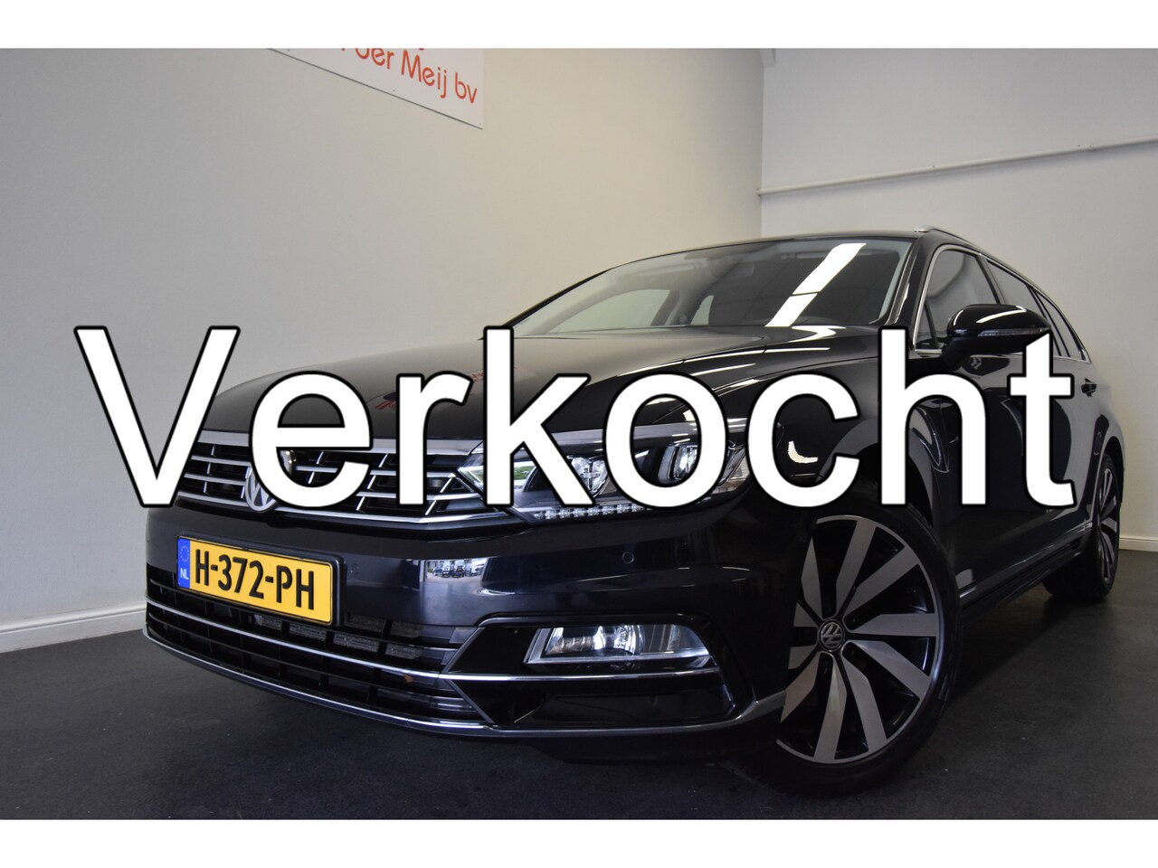 Volkswagen Passat Variant - 1.5 TSI Highline Business R-Line , TREKHAAK , CLIMATR , NAVI , LED KOPLAMPEN , PDC V+A , - AutoWereld.nl