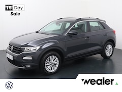 Volkswagen T-Roc - 1.5 TSI Style | 150 PK | Trekhaak | Navigatiesysteem | Adaptive cruise control |