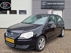 Volkswagen Polo - 3-deurs 1.4-16v Turijn Airco EL.ramen CDVab