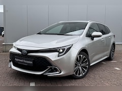 Toyota Corolla Touring Sports - 1.8 Hybrid First Edition Apple Carplay Android Auto, Parkeersensoren voor en achter, camer