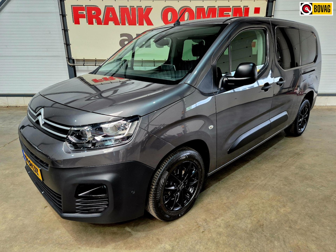 Citroën Berlingo - 1.2 PureTech 131PK Feel + BTW auto|5 persoons|Tussenschot|2x schuifdeur|DAB|Navi|Apple|And - AutoWereld.nl