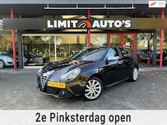 Alfa Romeo Giulietta - 1.4 T Distinctive/Aut/Leer/Navi/Climate/Pdc/Cruise/Elek.Ramen/Lmv/Apk