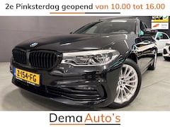 BMW 5-serie Touring - 520i High Executive PANO/LEDER/H-UP/DAB/CARPLAY/SFEERVERL///