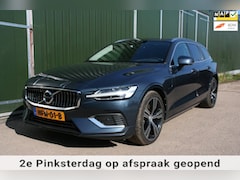 Volvo V60 - 2.0 T8 Twin Engine AWD Inscription, NAVI, PARORAMADAK, LEER, ADAPTIVE CC, CAMERA