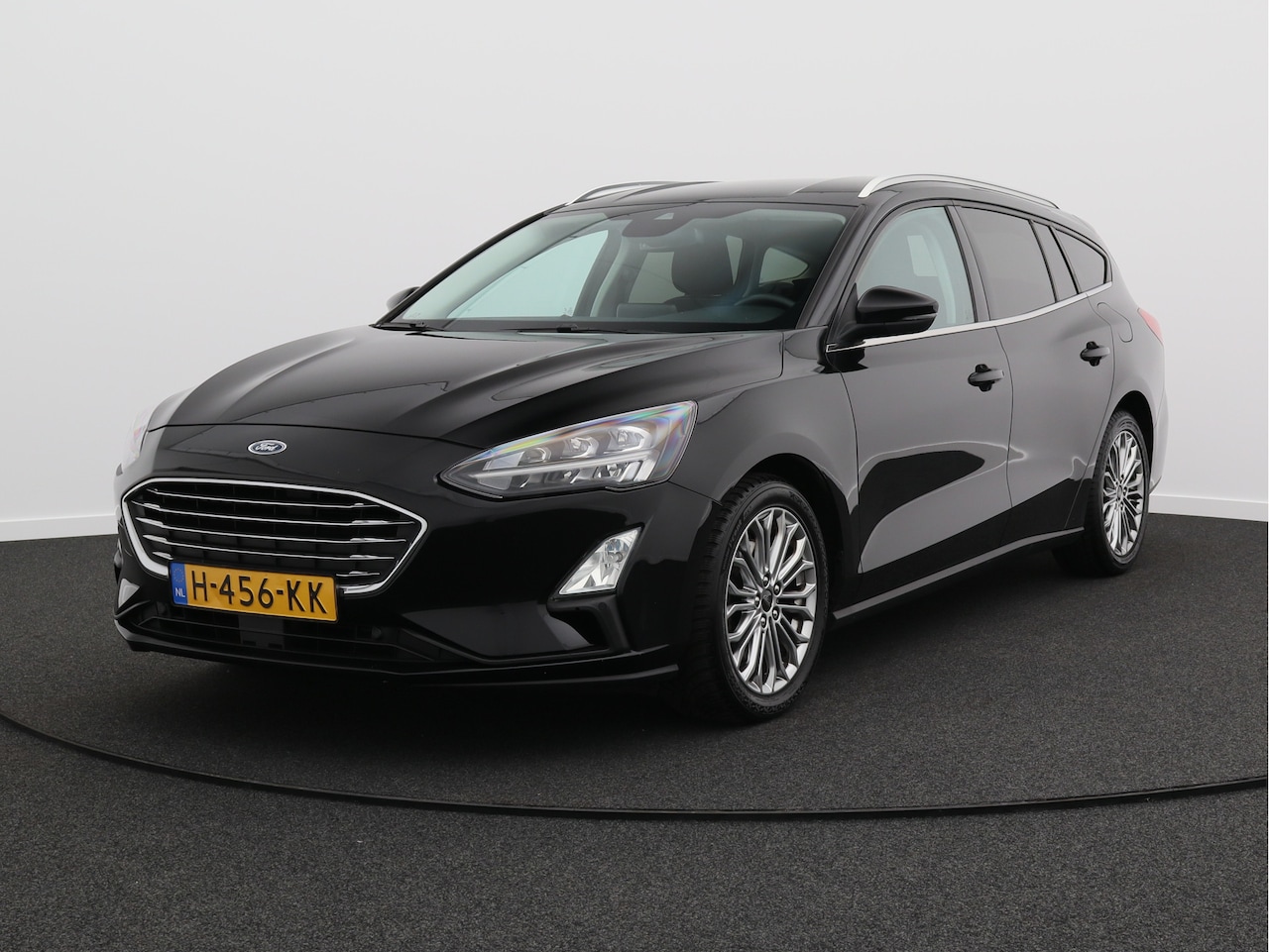 Ford Focus Wagon - 1.0 EcoBoost Titanium Business/ design pack/ zeer mooi! - AutoWereld.nl