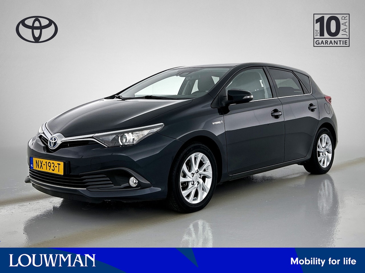 Toyota Auris - 1.8 Hybrid Dynamic | 1e Eigenaar | Dealer Onderhouden | Navigatie | Cruise Control | Clima - AutoWereld.nl