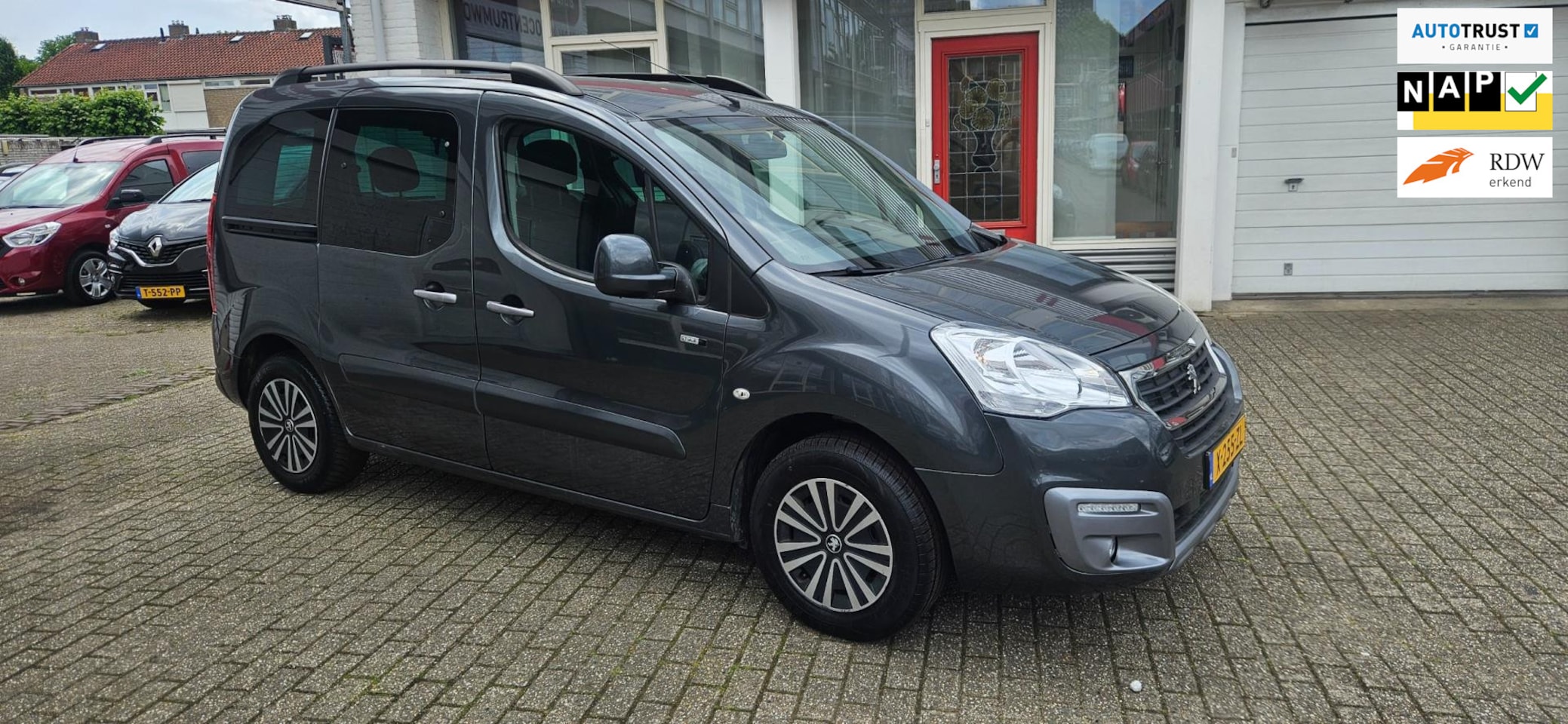 Peugeot Partner Tepee - 1.2 PureTech Active 1.2 PureTech Active - AutoWereld.nl