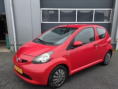 Toyota Aygo - 1.0-12V Dynamic Navigator