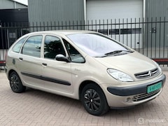 Citroën Xsara Picasso - 1.8i-16V Différence 2 Airco, Cruise