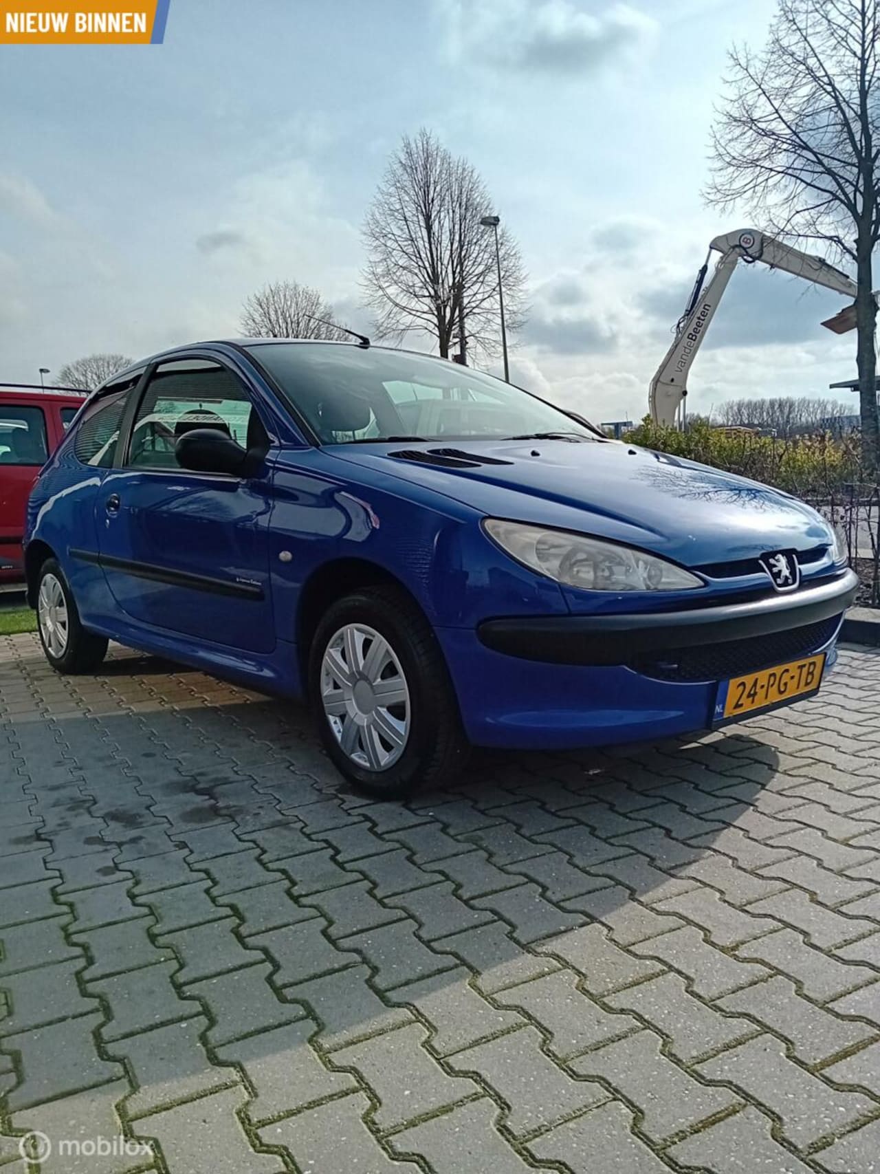 Peugeot 206 - 1.1 XR 2004 APK 23 04 2026 MEENEEMPRIJS 1250 - AutoWereld.nl