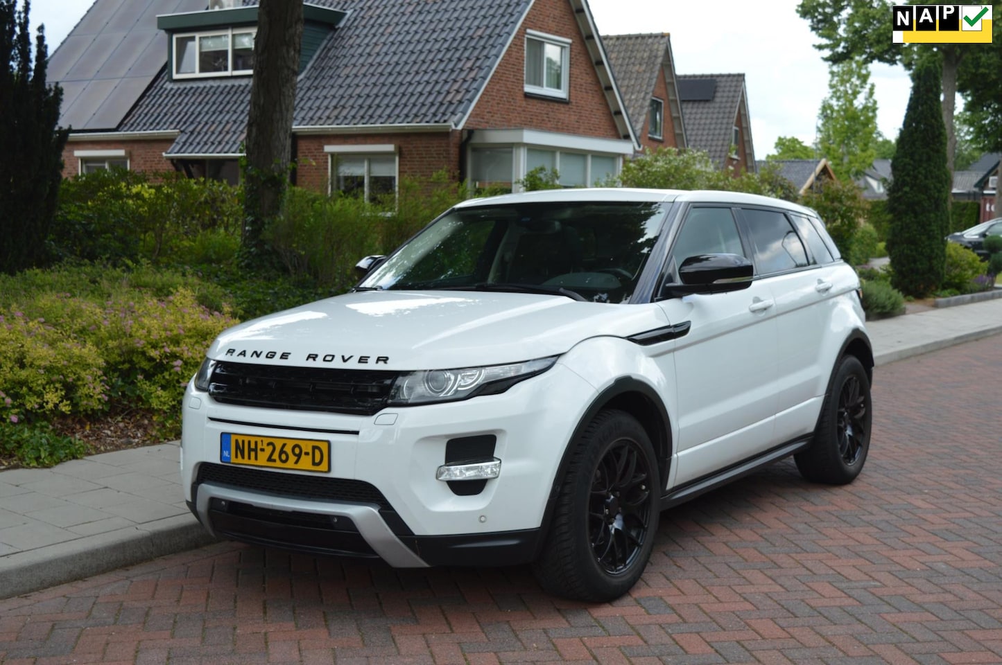 Land Rover Range Rover Evoque - 2.2 SD4 4WD Prestige/Glasdak - AutoWereld.nl