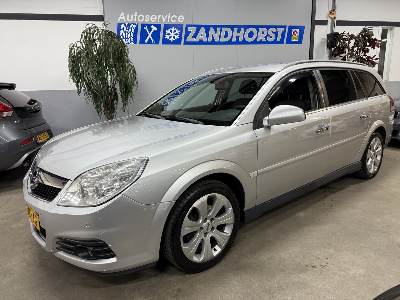 Opel Vectra Wagon - 2.2-16V Executive 2.2-16V Executive - AutoWereld.nl