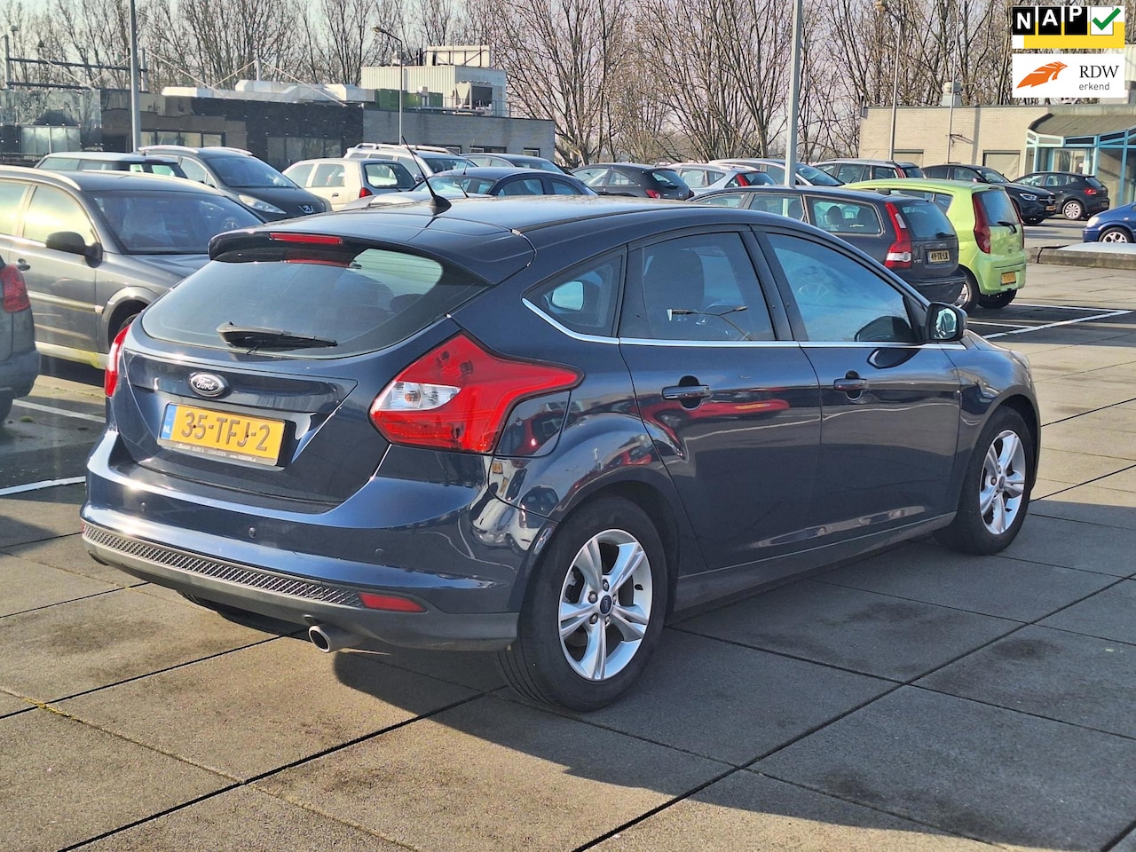Ford Focus - €5900,-1.6 EcoBoost Trend Sport Airco NAP Apk - AutoWereld.nl
