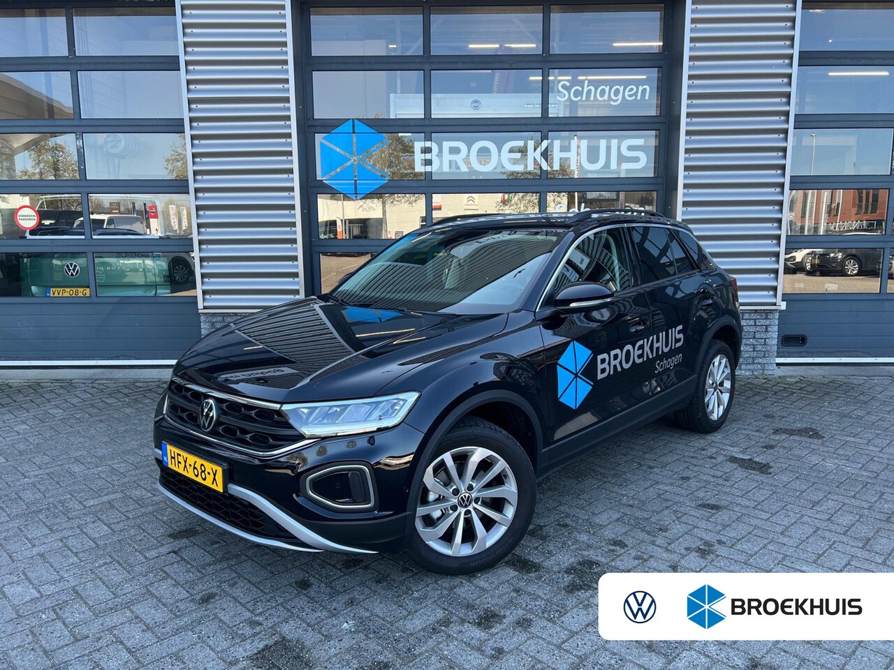 Volkswagen T-Roc - 1.5 TSI 150 pk Life Edition 7-DSG | Trekhaak | Navigatie | Automatische Airco | - AutoWereld.nl