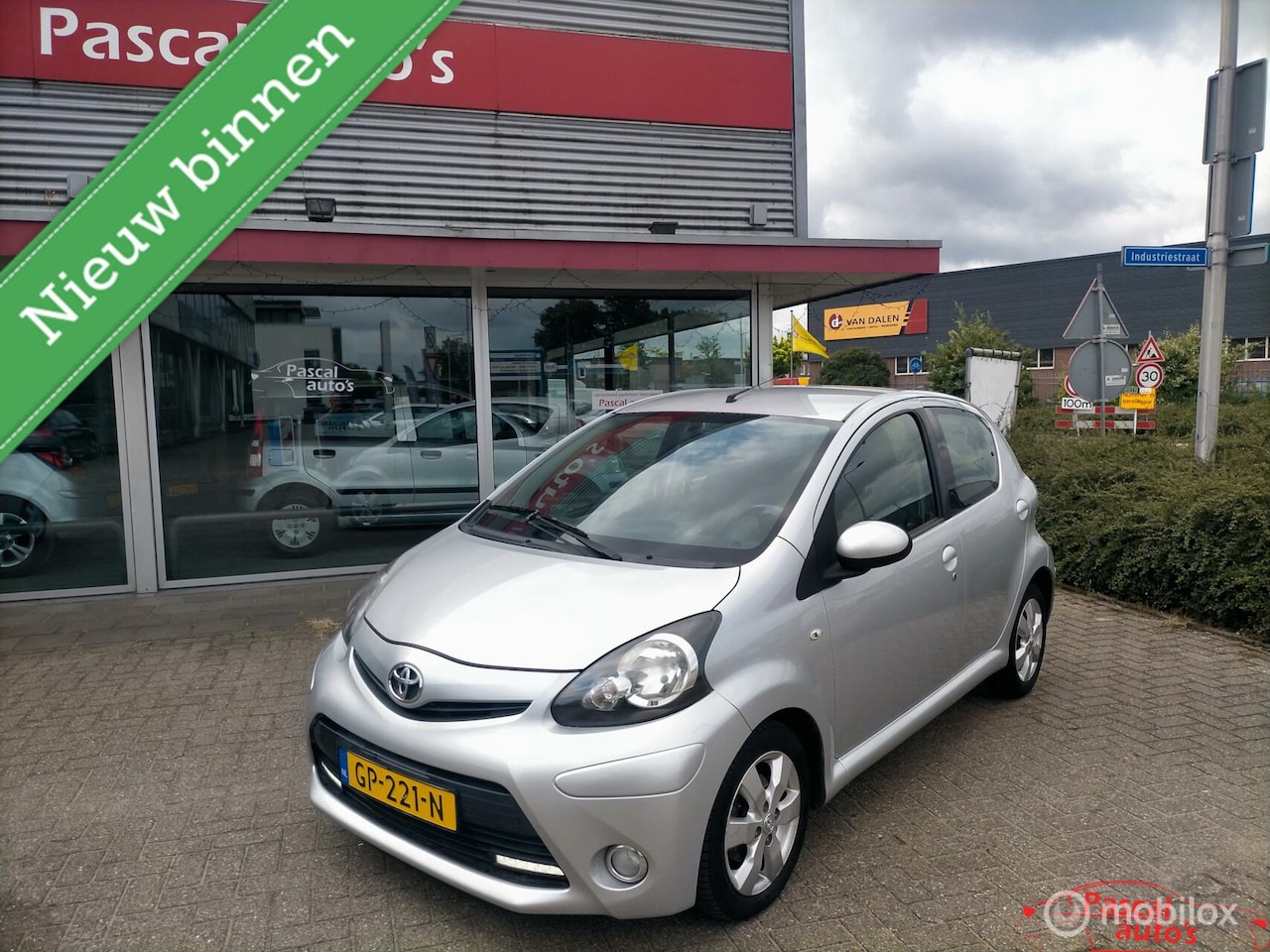 Toyota Aygo - 1.0 VVT-i Aspiration airco lm velgen facelift - AutoWereld.nl