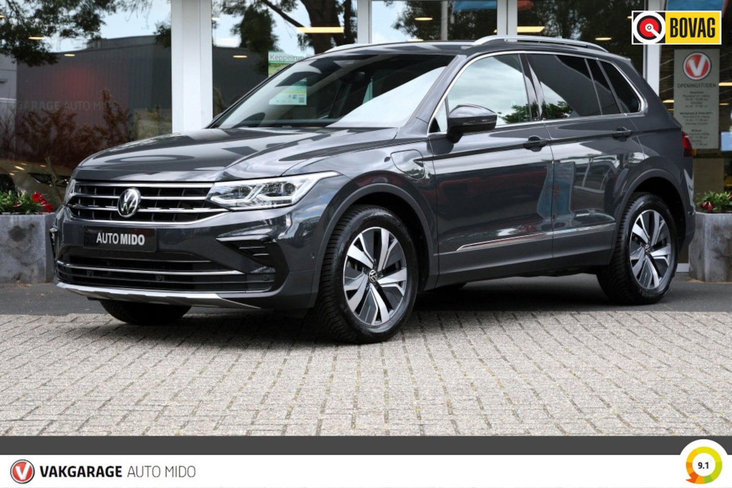 Volkswagen Tiguan - Tiguan 1.4 TSI eHybrid Elegance DSG Automaat -Trekhaak- -Leer in - AutoWereld.nl
