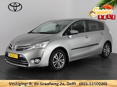 Toyota Verso - 1.8 VVT-i Dynamic Business | Dealer onderhouden | Panoramadak | Trekhaak | Parkeersensoren