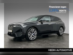 BMW iX - xDrive40 High Executive 77 kWh | Harman Kardon | Elektrisch verwarmde voorstoelen | Stuurw