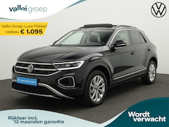 Volkswagen T-Roc - Style 1.5 TSI 150 pk DSG | Panoramadak | Trekhaak | Achteruitrijcamera | Stoelverwarming |