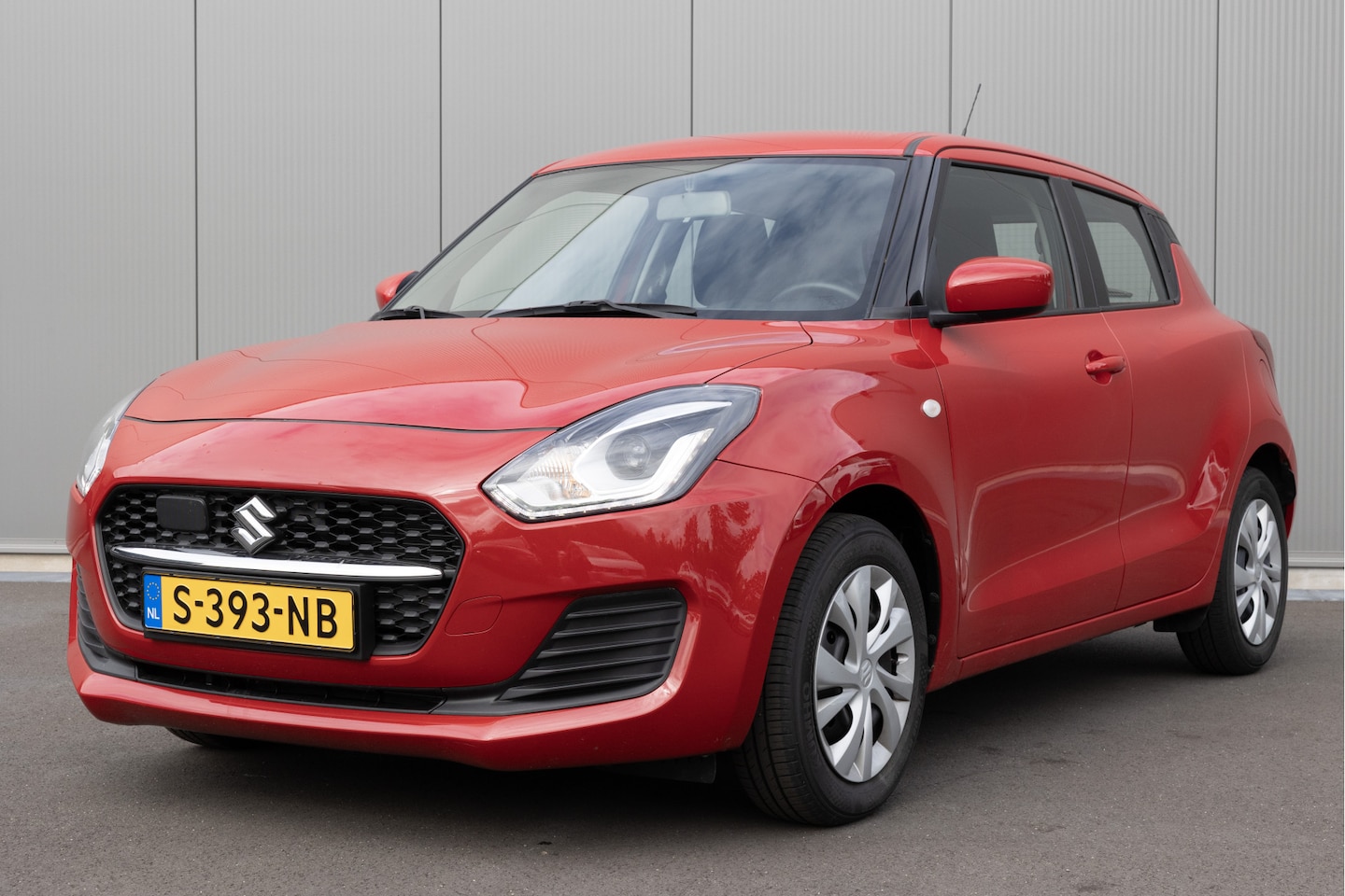 Suzuki Swift - 1.2 Comfort Smart Hybrid | NL-AUTO | ADAP CRUISE | AIRCO | - AutoWereld.nl