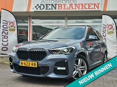 BMW X1 - SDrive18i High Executive Automaat BJ.2021 / Panodak / M SportPakket / Clima / Led Koplampe