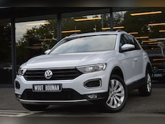 Volkswagen T-Roc - 1.5 TSI Sport DSG Led Virtual Acc Camera Keyless CarPlay Pdc