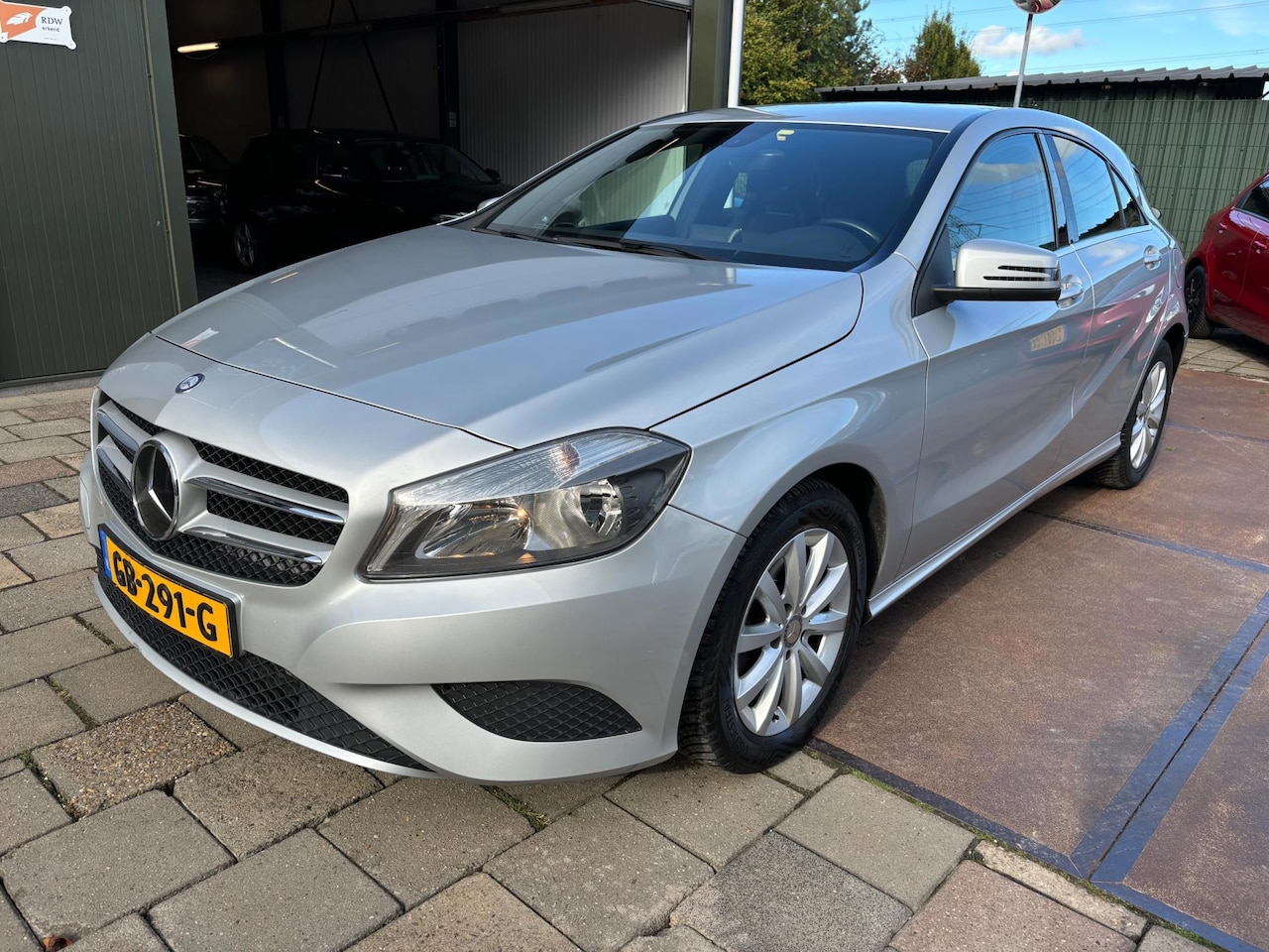 Mercedes-Benz A-klasse - 180 Ambition Automaat Navi Topstaat Stoelverwarming - AutoWereld.nl