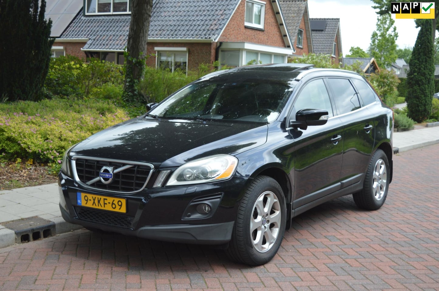 Volvo XC60 - 3.0 T6 AWD Summum elek-klep/schuifdak/dealer onderh - AutoWereld.nl