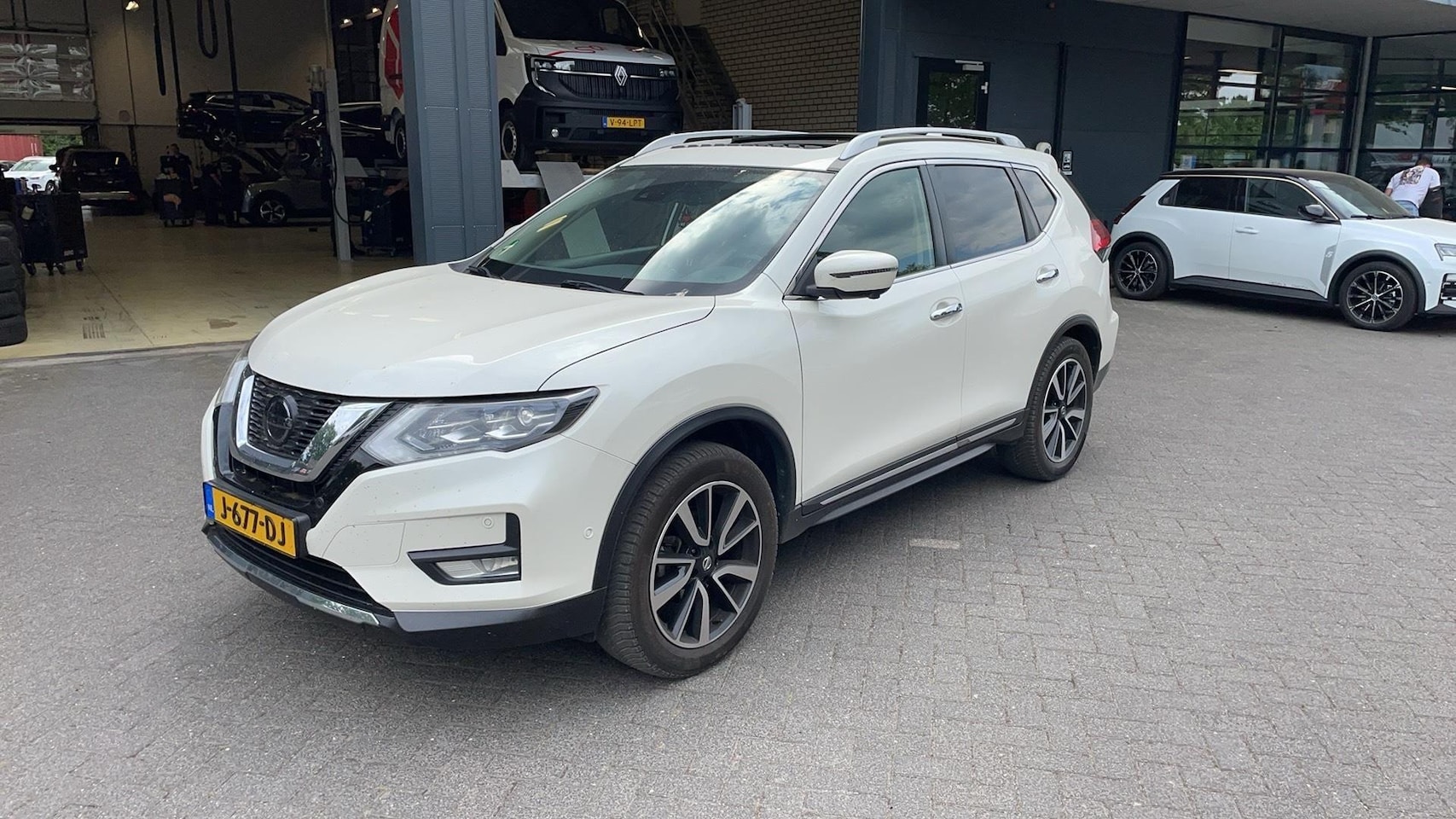 Nissan X-Trail - 1.3 DIG-T Tekna 1.3 DIG-T Tekna - AutoWereld.nl