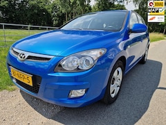 Hyundai i30 - 1.4i Blue Dynamic pas 79.286km dealer ond. met schuidak en airco