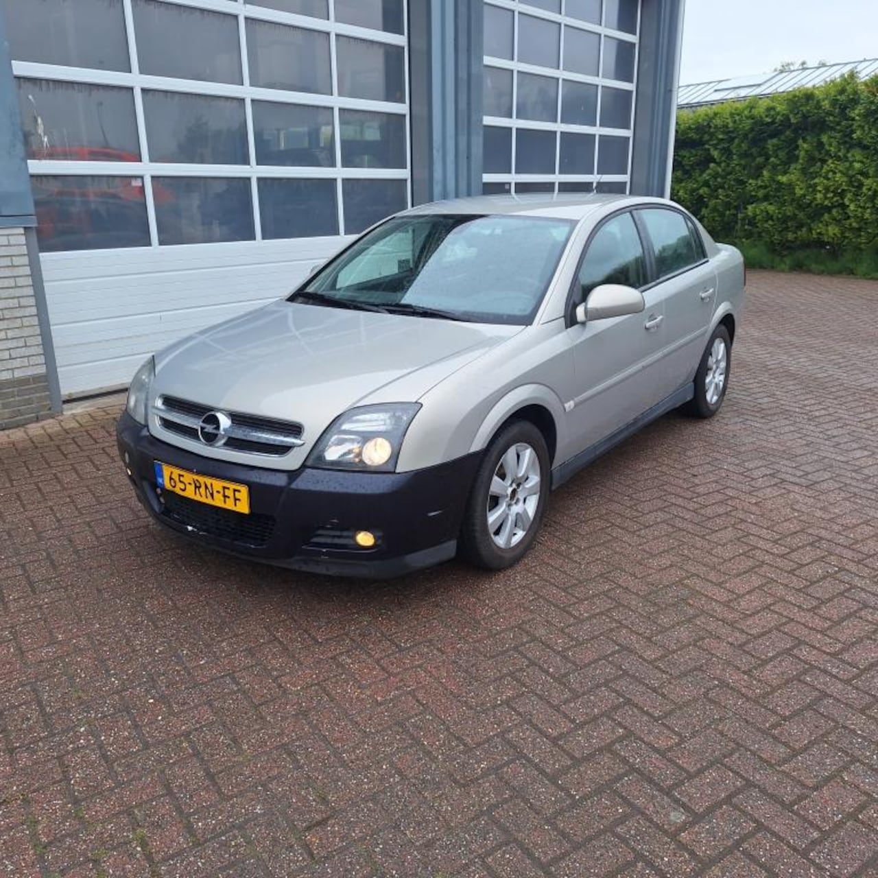 Opel Vectra - 2.2-16V V-line 2.2-16V V-line - AutoWereld.nl