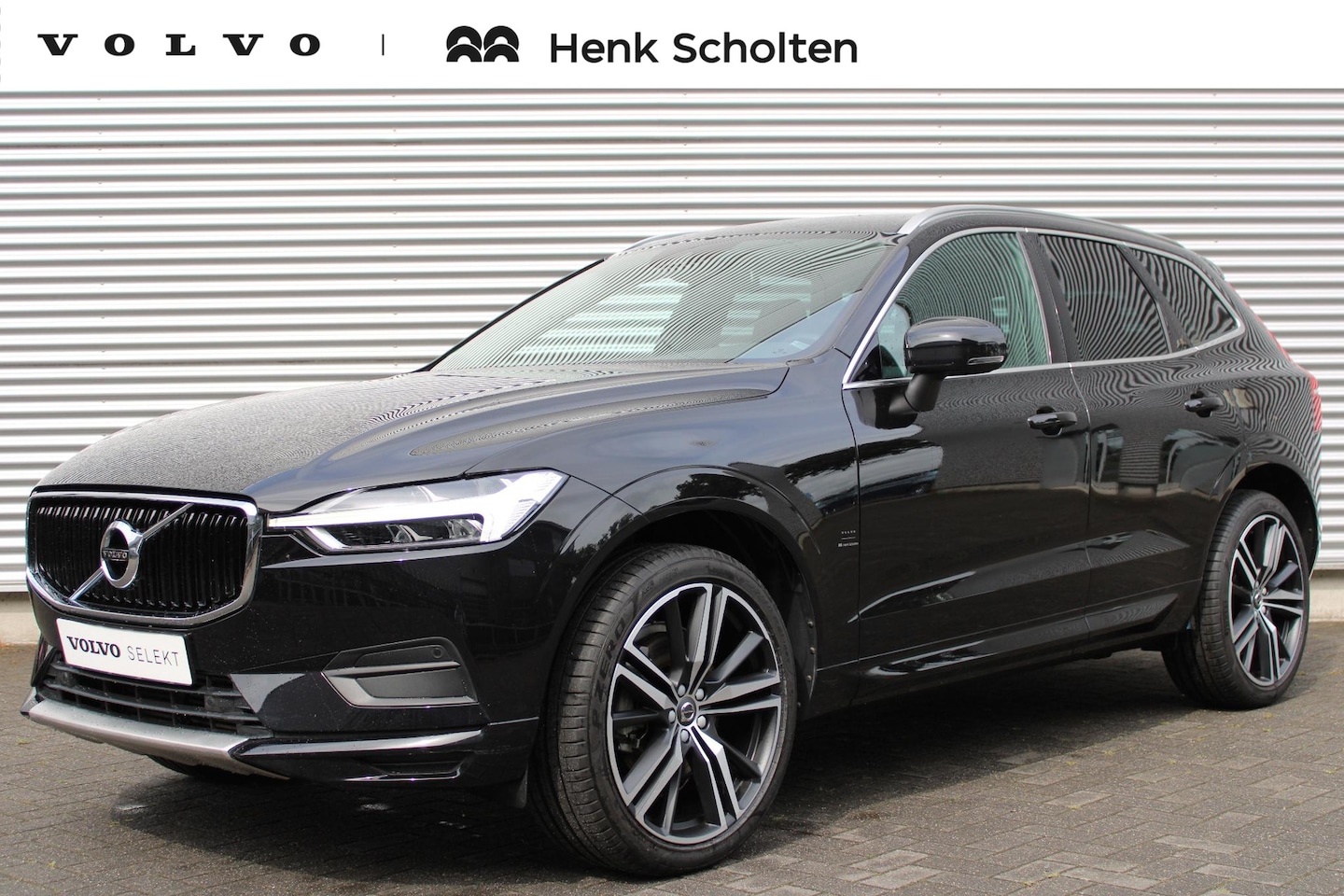 Volvo XC60 - 2.0 T5 Momentum | Elektrisch Bedienbare Achterklep | Achteruitrijcamera | Lederen Bekledin - AutoWereld.nl