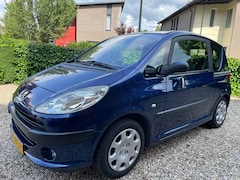 Peugeot 1007 - 1.4 Gentry