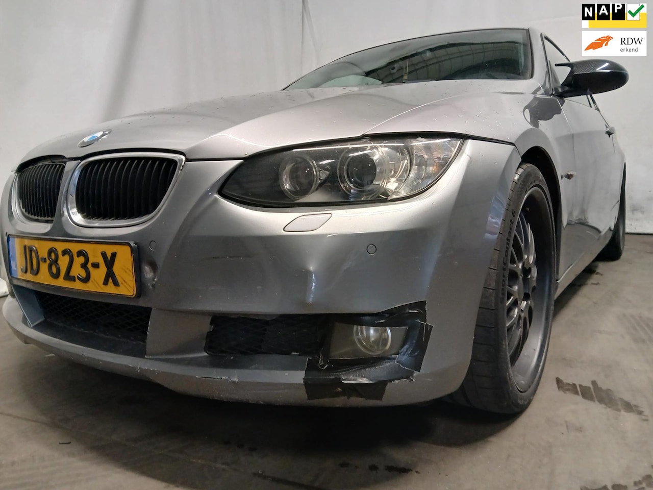BMW 3-serie Coupé - 325i Introduction - Airco - Leder - Cruise - Schade - AutoWereld.nl