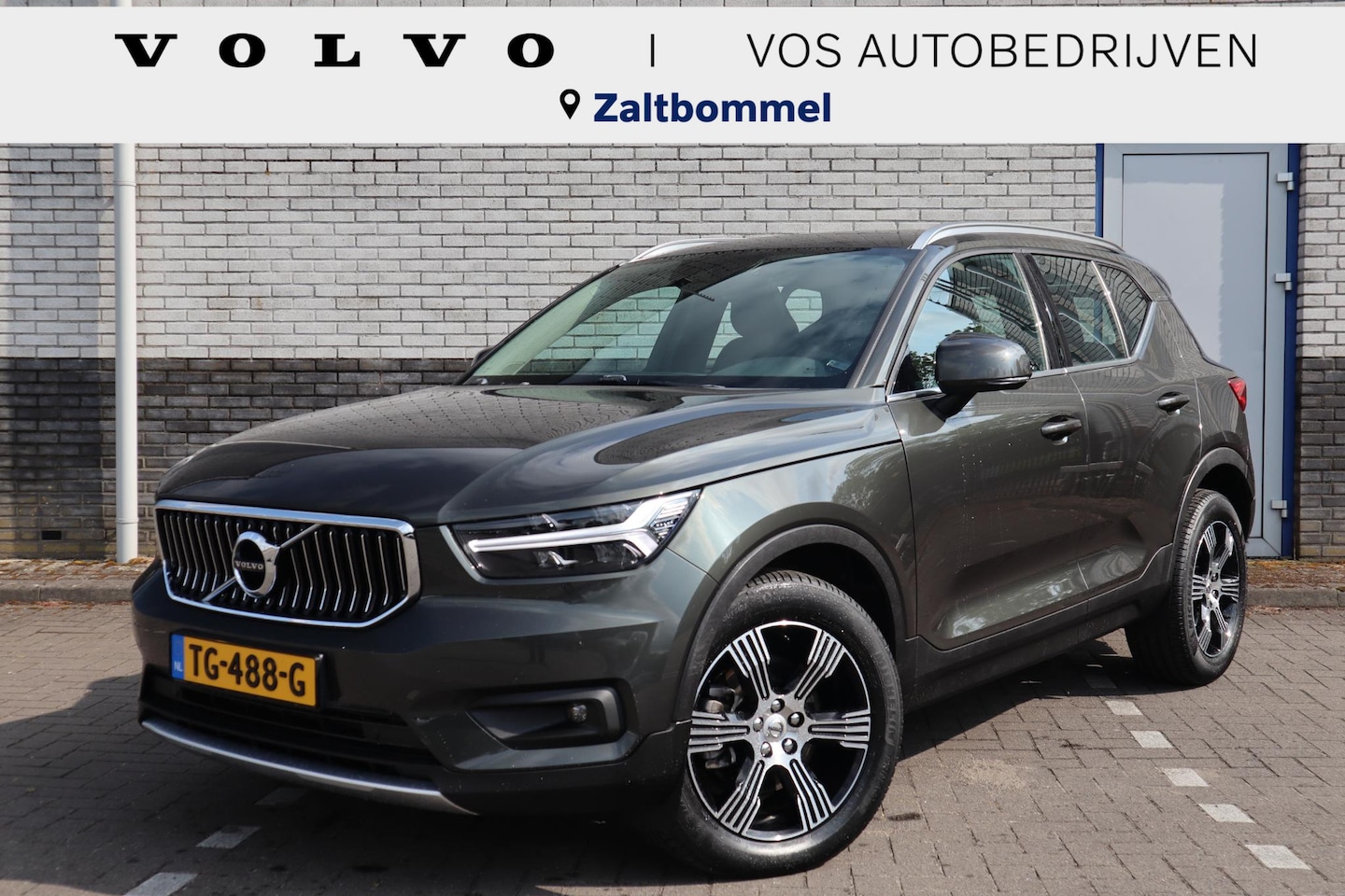 Volvo XC40 - 2.0 T4 AWD Inscription | Leder | BLIS | Adaptive CC met Pilot Assist | - AutoWereld.nl