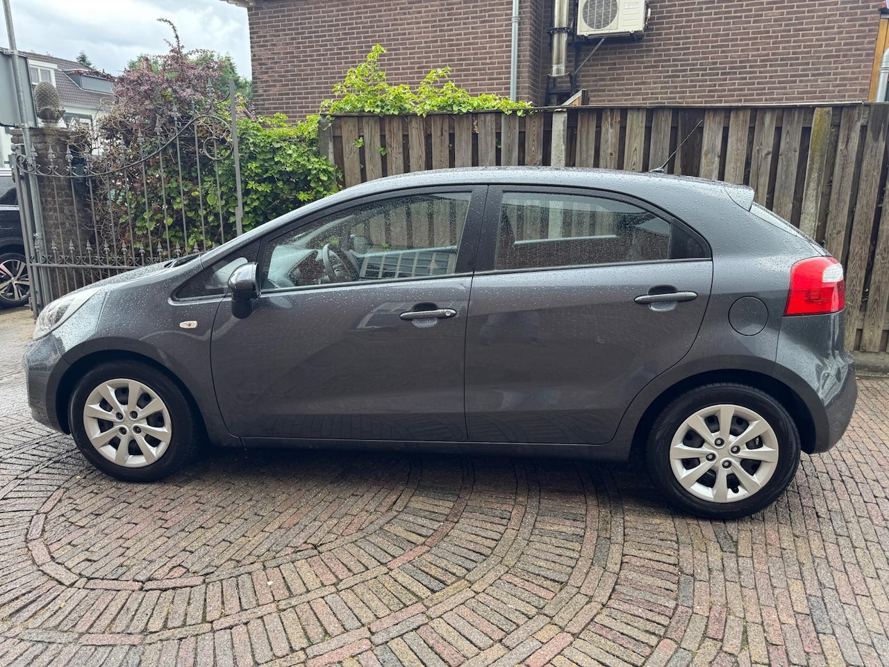 Kia Rio - 1.2 CVVT Comfort Pack 1.2 CVVT Comfort Pack - AutoWereld.nl