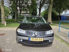 Renault Mégane - 1.6-16V Tech Line