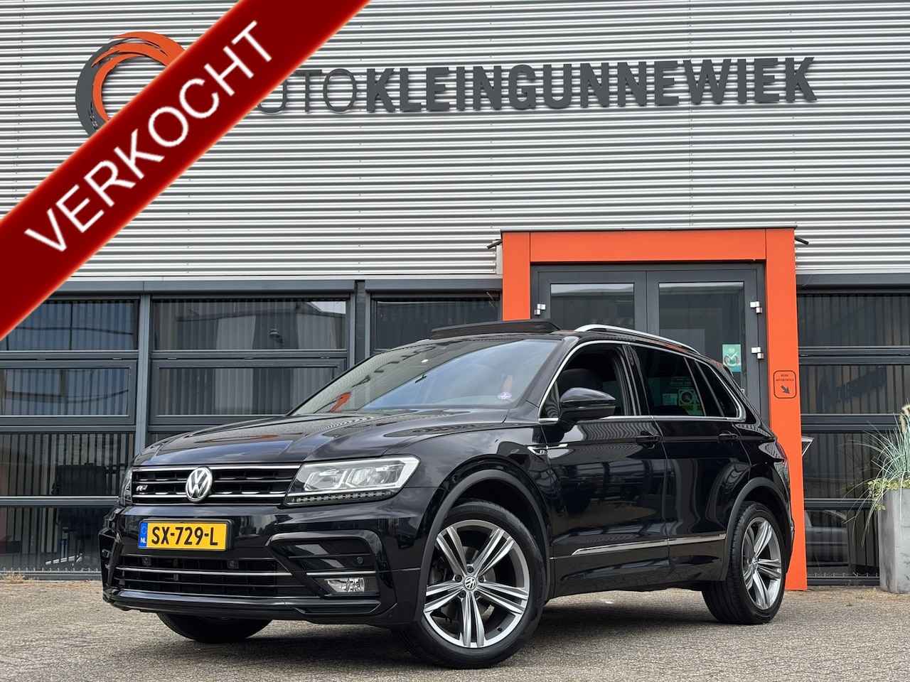 Volkswagen Tiguan - 1.4 TSI 4Motion Highline R-Line / NL Auto / 2000kg Trekgewicht / Trekhaak Wegklapbaar / Sc - AutoWereld.nl