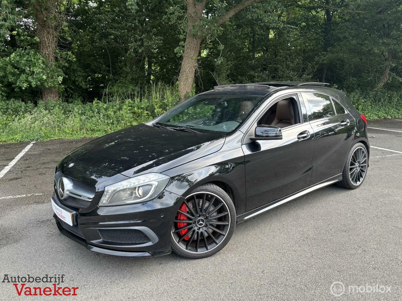 Mercedes-Benz A-klasse - A45 AMG|Pano|Leer|Night|AMG Performance|Onderhoud| - AutoWereld.nl