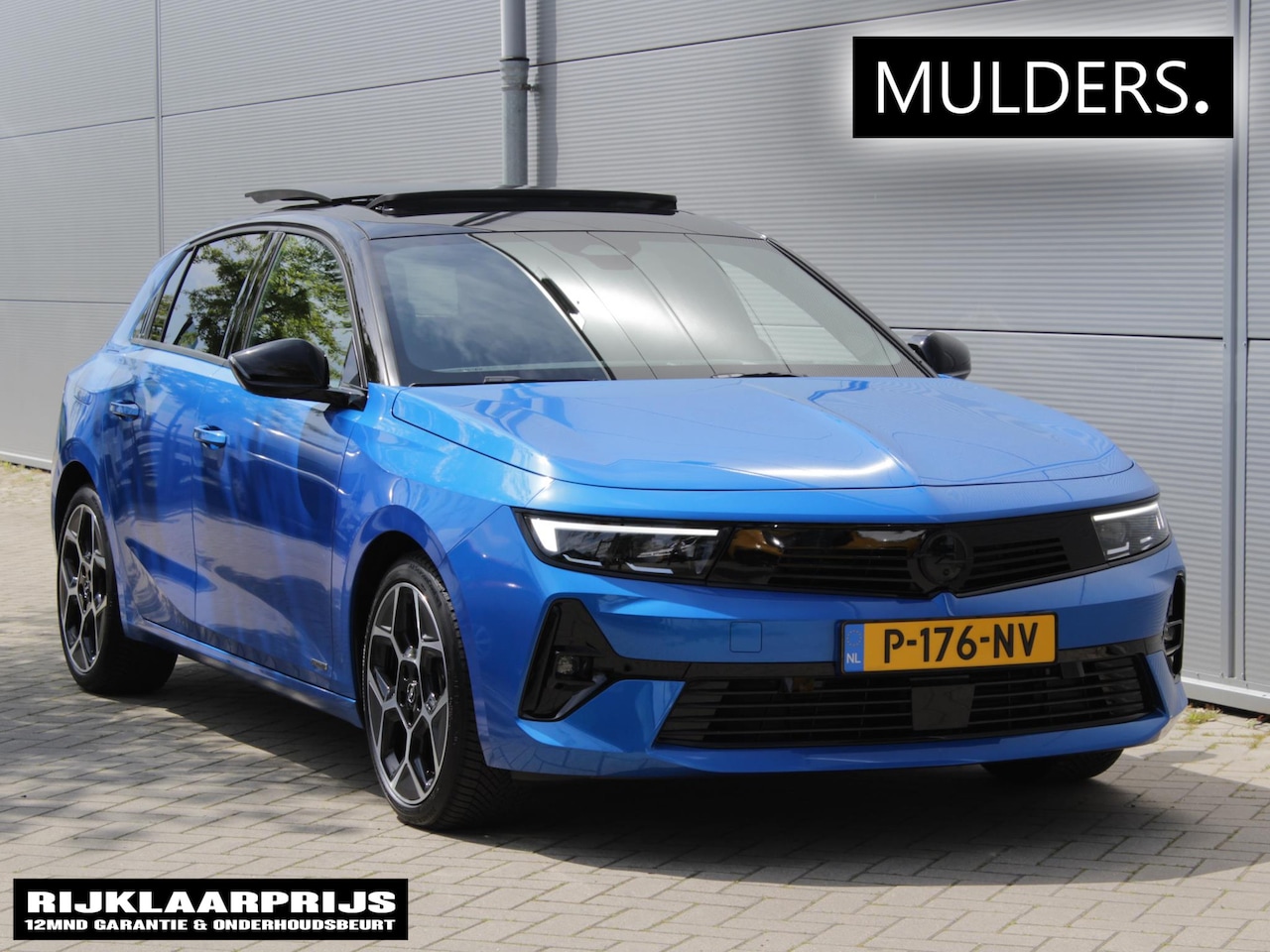 Opel Astra - 1.2 turbo Ultimate Automaat / led / panodak / 18 inch / navi / camera - AutoWereld.nl