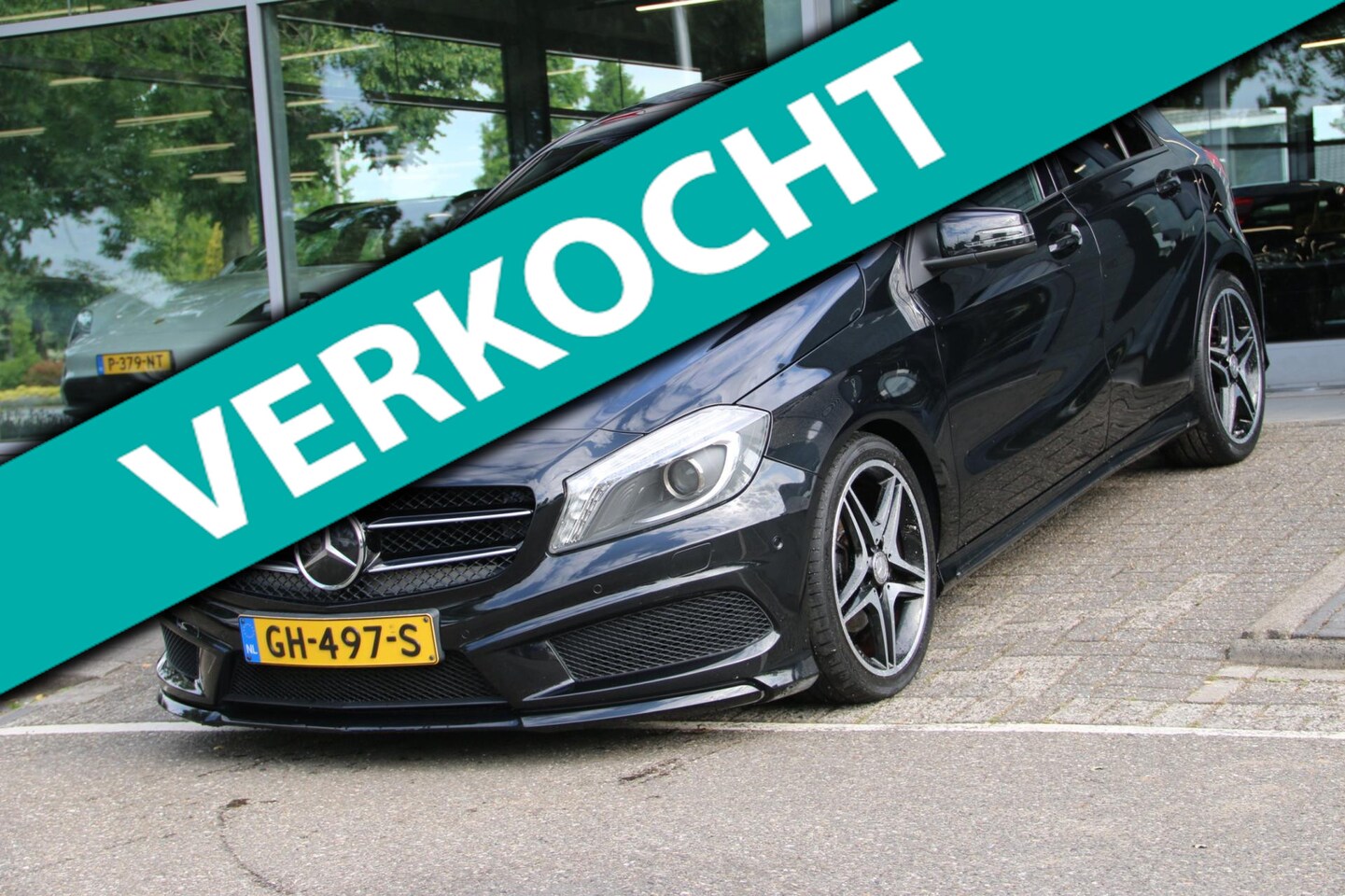 Mercedes-Benz A-klasse - 180 Ambition AMG-PAKKET PANO-DAK NL-AUTO NAP! - AutoWereld.nl