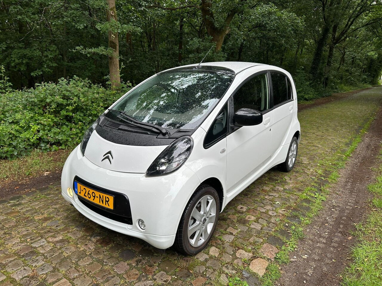 Citroën C-Zero - 4-persoons 16 kWh 17218 km apk 05-2026 - AutoWereld.nl